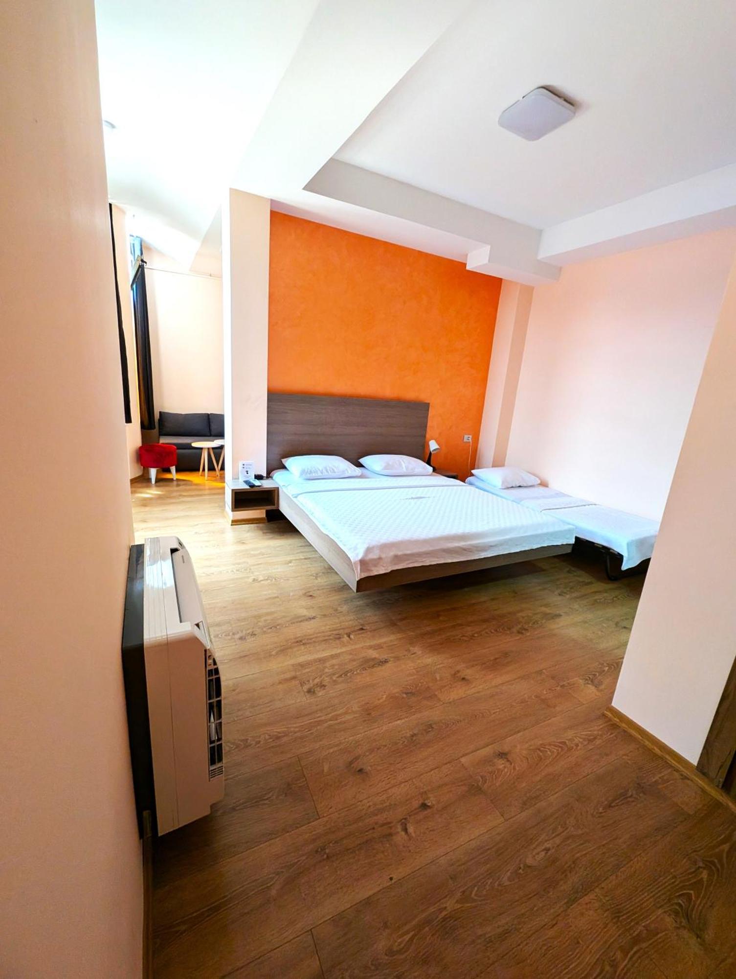 Easy Apartments Куманово Экстерьер фото